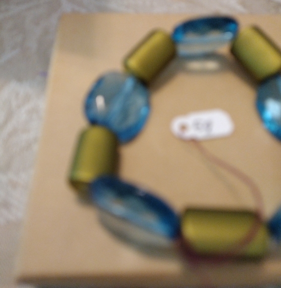 Artemis's Gems custom-made beaded bracelet with gold and blue beads - Picture 2 of 4